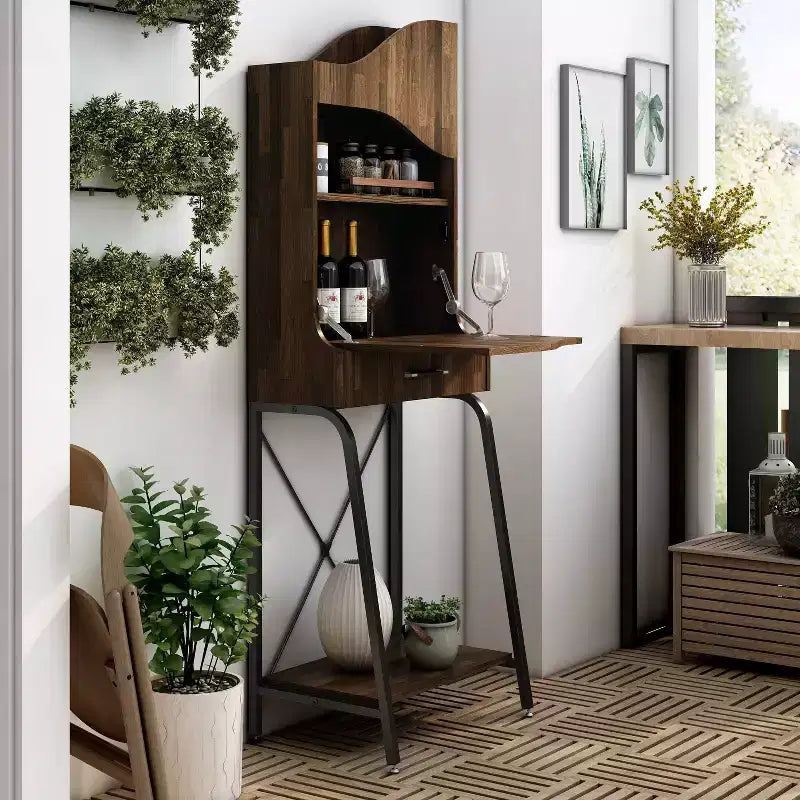 Mini bar industriel à 1 tiroir avec étagères et finition Hickory clair : Rangement pour vins, capacité de 20 bouteilles