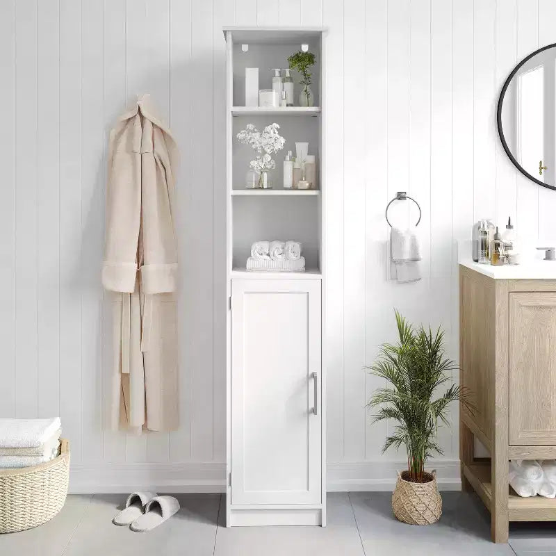 Meuble de rangement pour salle de bain autonome, colonne de rangement étroite avec porte, étagère intérieure réglable et étagères supérieures ouvertes