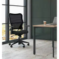 Chaise de travail à dossier haut en maille