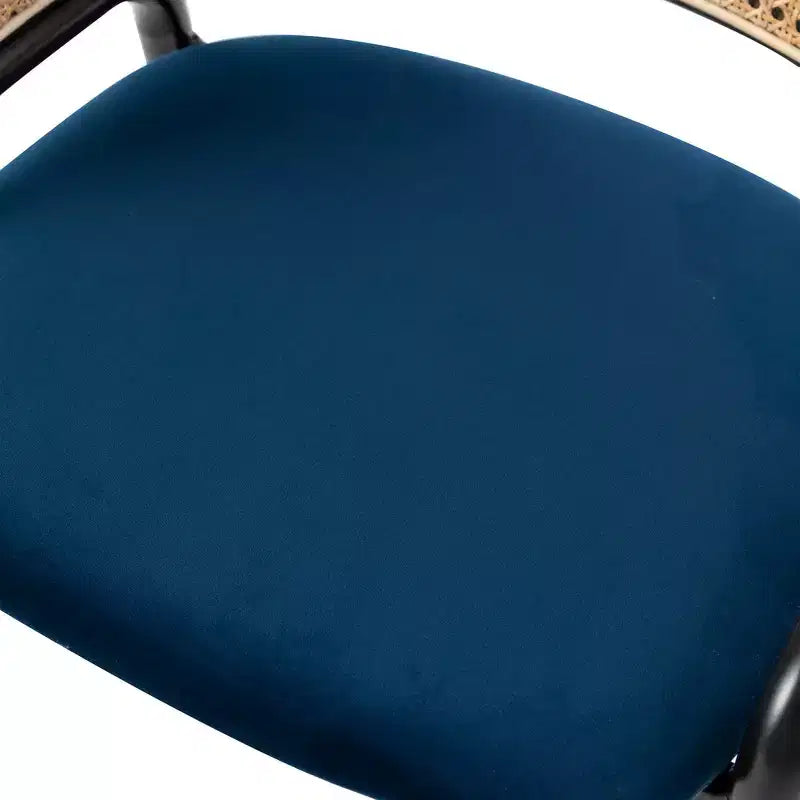 Chaise de salle à manger moderne avec structure noire